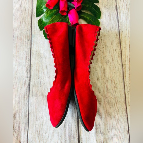 Audrey Brook Winny Suede Flats - Picture 2 of 8